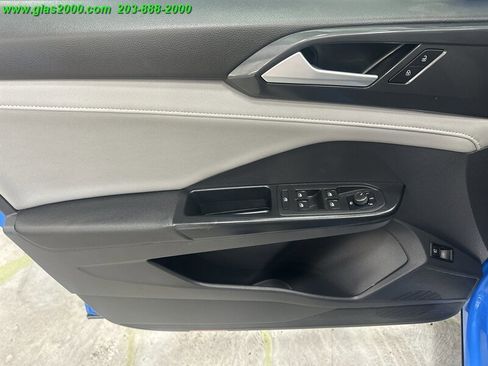 Used 2023 Volkswagen Taos SEL image 28