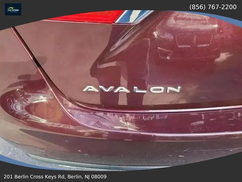 Used 2018 Toyota Avalon XLE FWD image 13