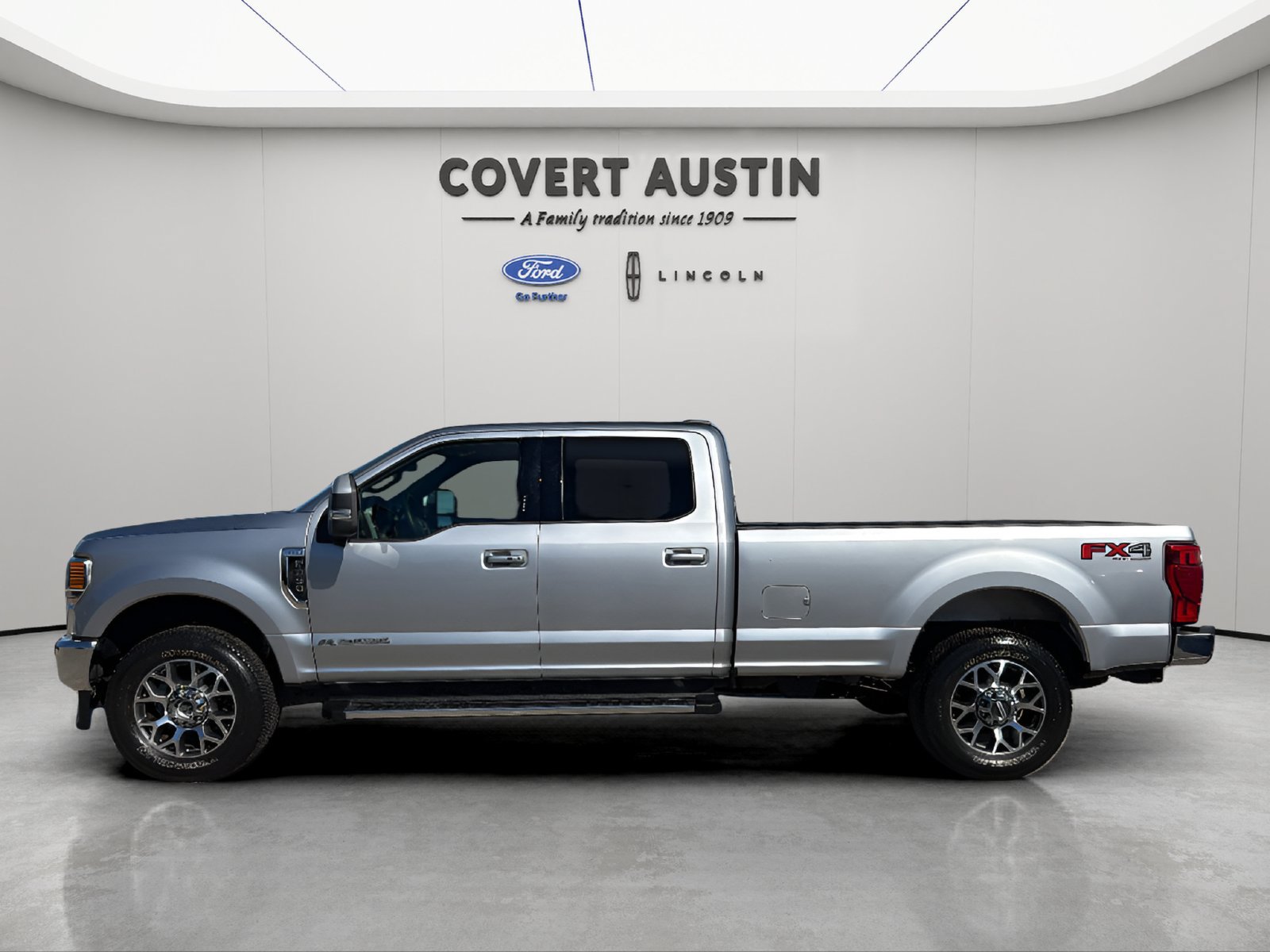 Used 2022 Ford F350 Lariat w/ Lariat Ultimate Package AWD/4WD image 2