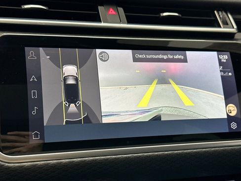 Used 2023 Land Rover Range Rover Velar R-Dynamic S image 24