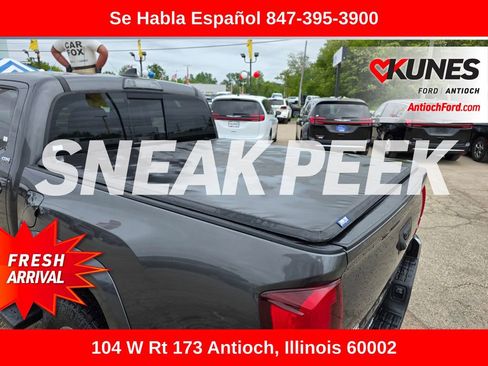 Used 2018 Toyota Tacoma SR5 AWD/4WD image 15