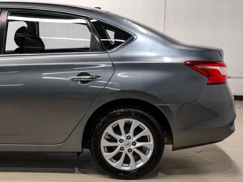 Used 2019 Nissan Sentra SV FWD image 13