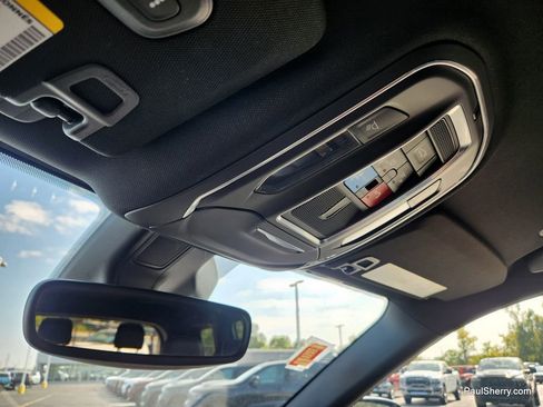 Used 2024 Jeep Grand Cherokee L Limited w/ Black Appearance Package AWD/4WD image 46