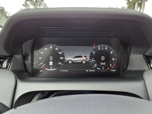 New 2025 Land Rover Discovery Sport S image 22