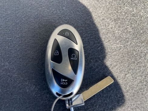 Used 2025 Hyundai Santa Fe SEL image 27