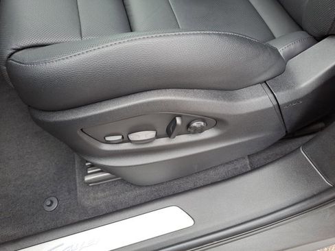 Certified 2024 Porsche Cayenne image 24