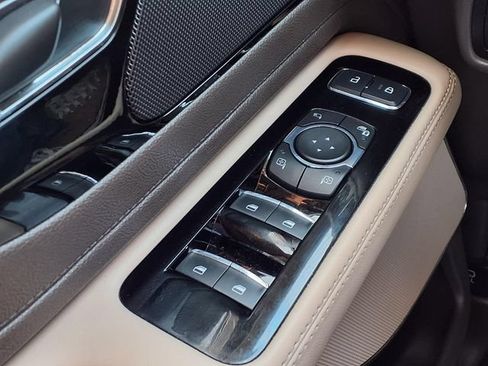 Certified 2023 Lincoln Aviator 2WD image 17