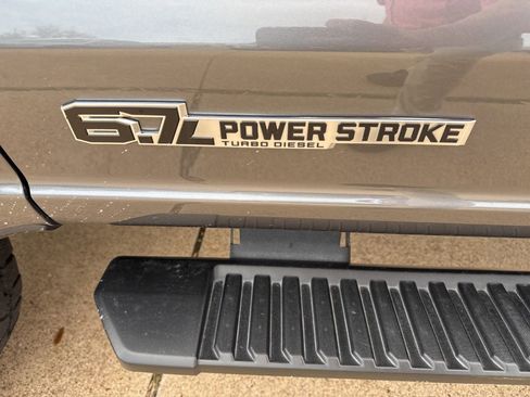 Used 2024 Ford F250 Lariat w/ Lariat Ultimate Package image 14