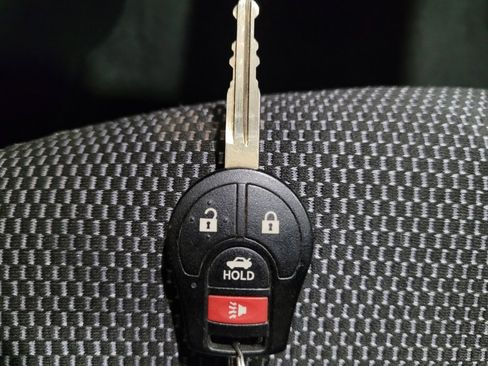 Used 2019 Nissan Versa SV FWD image 32
