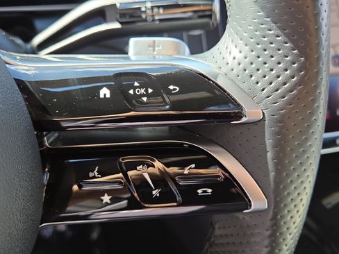 Certified 2024 Mercedes-Benz GLC 300 image 20