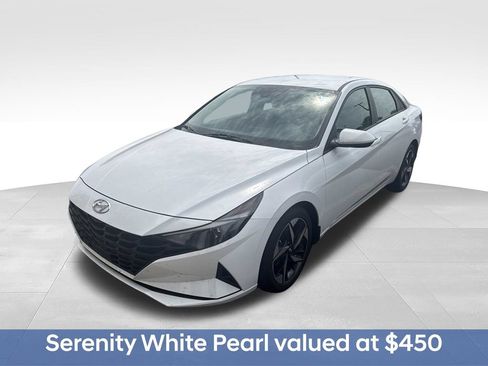 Certified 2023 Hyundai Elantra SEL w/ Convenience Package FWD image 4
