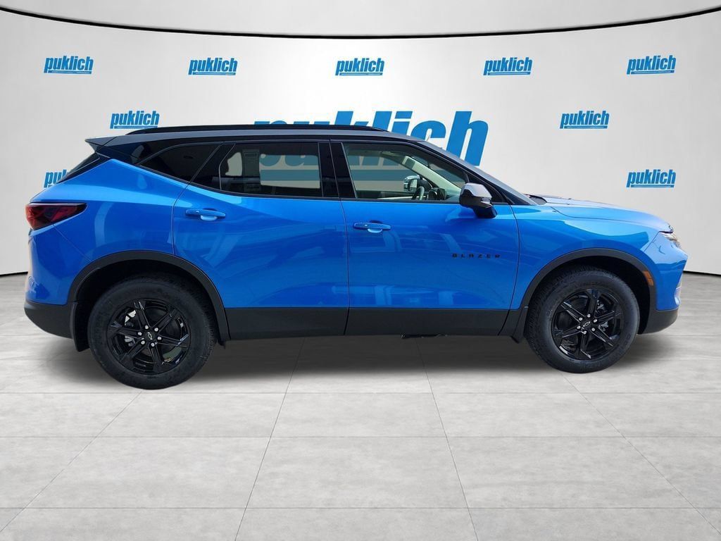New 2026 Chevrolet Blazer LT w/ Convenience Package AWD/4WD image 7