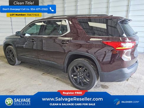 Used 2021 Chevrolet Traverse LT image 3