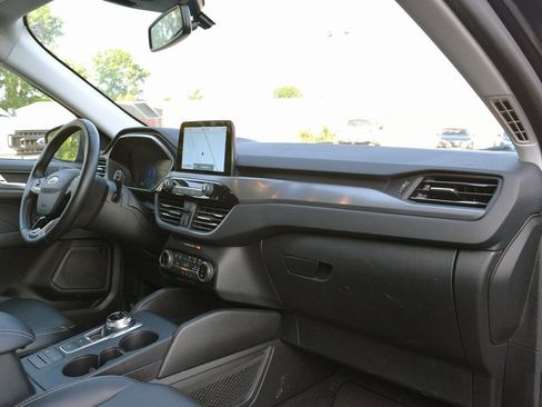 Used 2022 Ford Escape Titanium AWD/4WD image 31