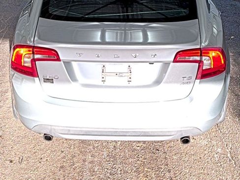 Used 2011 Volvo S60 T6 AWD/4WD image 10