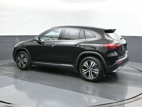 New 2025 Mercedes-Benz GLA 250 4MATIC image 5