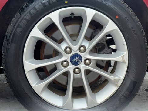 Used 2019 Ford Fusion SE image 28