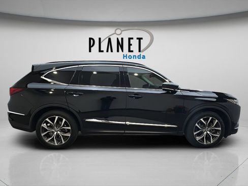 Used 2024 Acura MDX SH-AWD w/ Technology Package image 3