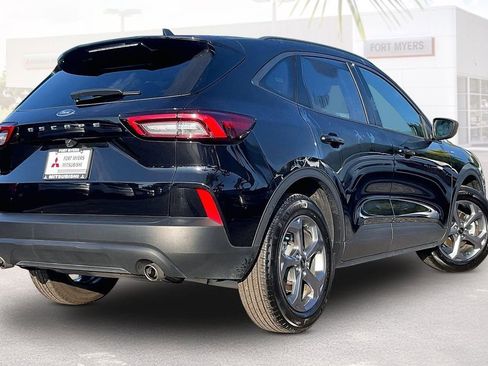 Used 2025 Ford Escape ST-Line FWD image 32