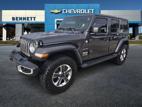 Used 2020 Jeep Wrangler Unlimited Sahara w/ Uconnect 4C Nav & Sound Group image 2