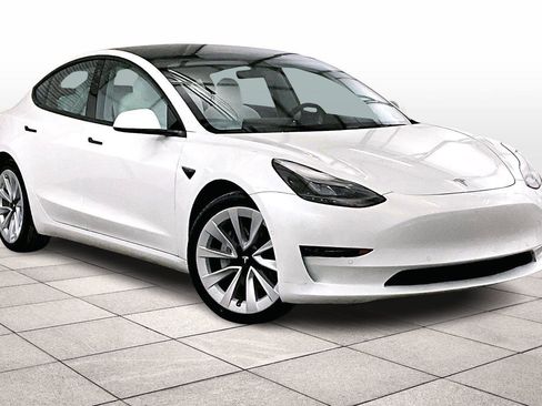 Used 2022 Tesla Model 3 Long Range image 3
