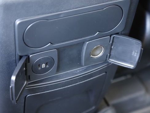 Used 2023 Ford Explorer XLT w/ Equipment Group 202A image 17