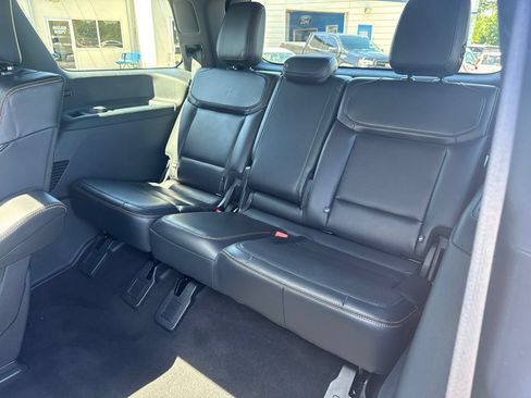 Used 2025 Ford Expedition Tremor AWD/4WD image 39