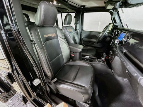 Used 2021 Jeep Wrangler Unlimited Rubicon AWD/4WD image 35