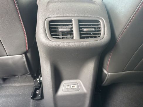 Used 2022 Buick Envision Essence w/ Sport Touring Package image 26