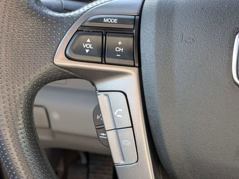 Used 2015 Honda Pilot LX image 25