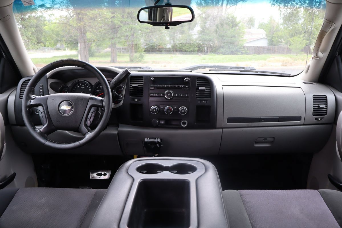 Used 2013 Chevrolet Silverado 2500 W/T RWD image 16
