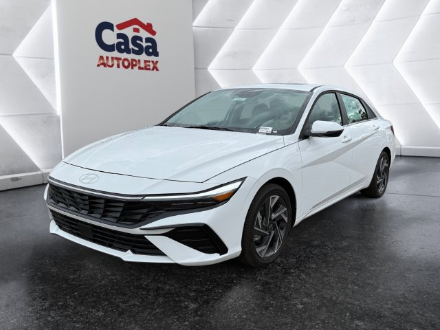 Used 2025 Hyundai Elantra Limited FWD image 1