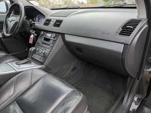 Used 2013 Volvo XC90 3.2 R-Design image 25