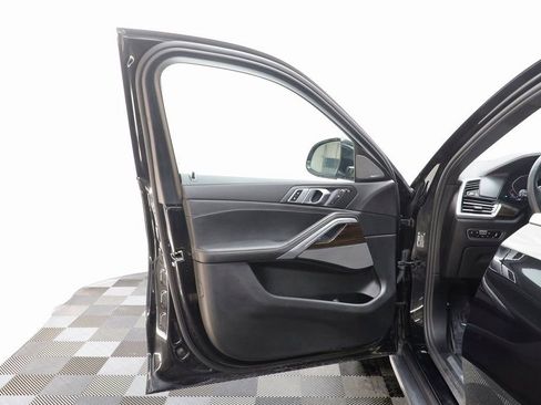 Used 2021 BMW X6 xDrive40i w/ Premium Package image 5