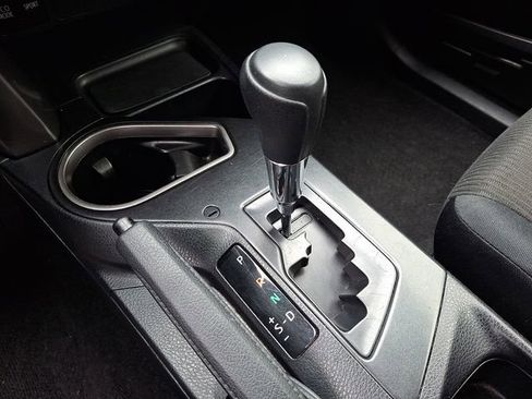 Used 2017 Toyota RAV4 LE w/ Carpet Mat Package image 16