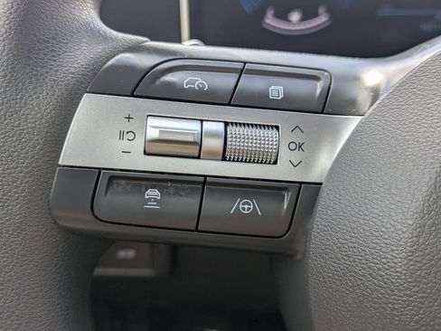 Used 2025 Hyundai Sonata SEL FWD image 19