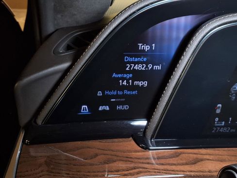 Certified 2023 Cadillac Escalade ESV Premium Luxury Platinum image 13