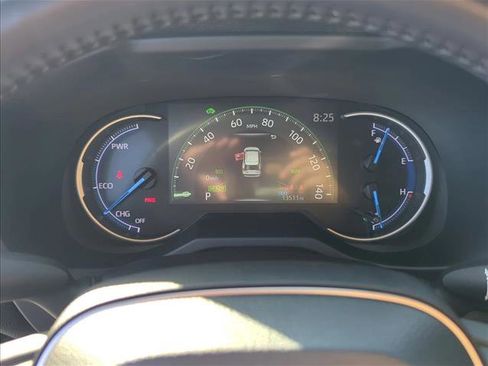 Used 2023 Toyota RAV4 XSE AWD/4WD image 18