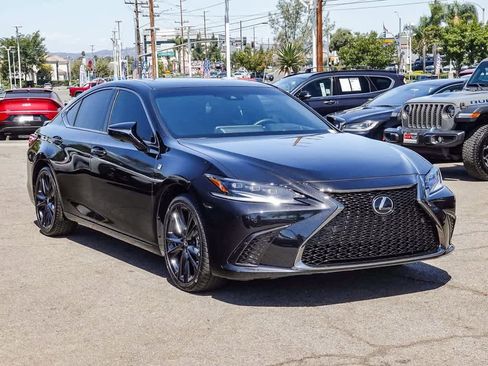 Used 2024 Lexus ES 350 F Sport image 3