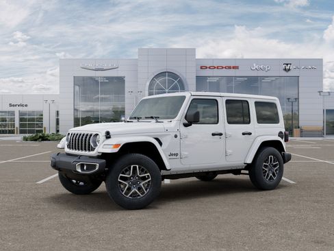 New 2026 Jeep Wrangler Unlimited Sahara AWD/4WD image 31