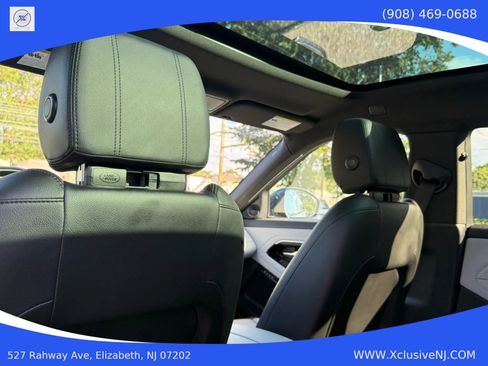 Used 2020 Land Rover Range Rover Evoque R-Dynamic S image 27