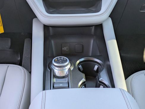 New 2026 Ford Explorer Active w/ Active Comfort Package RWD image 24