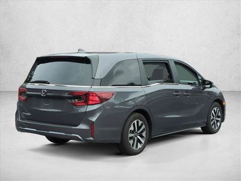 Certified 2025 Honda Odyssey EX-L image 5