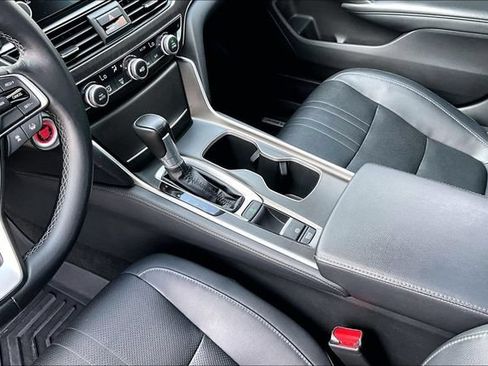 Used 2018 Honda Accord EX-L image 17