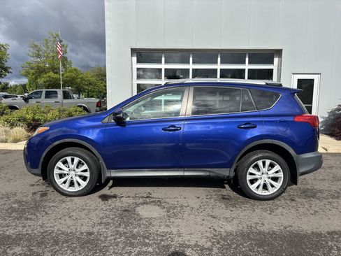 Used 2014 Toyota RAV4 Limited AWD/4WD image 2