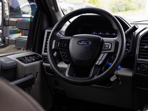 Used 2021 Ford F250 XLT w/ XLT Premium Package AWD/4WD image 23