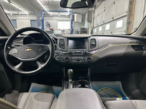 Used 2018 Chevrolet Impala Premier w/ Premier Confidence Package FWD image 13