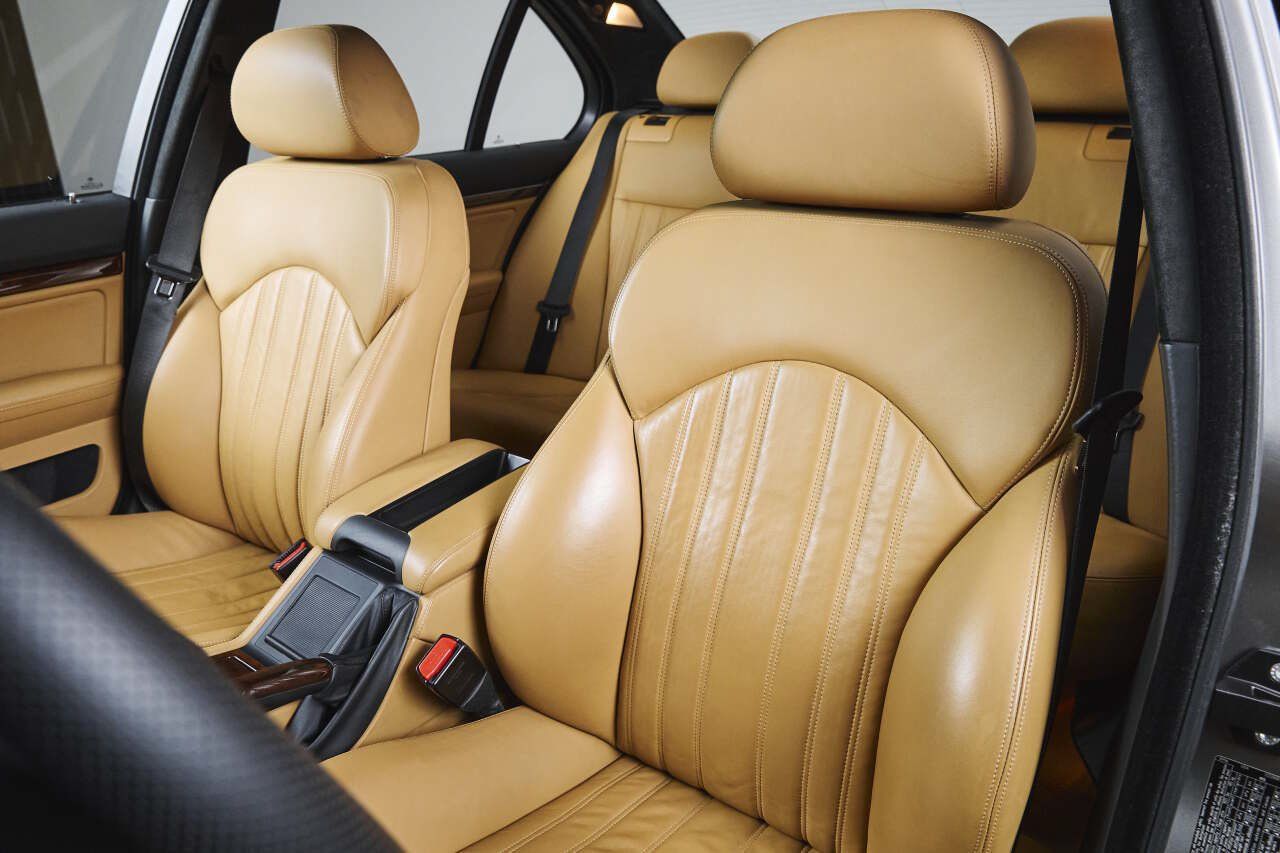 Used 2003 BMW M5 RWD image 39