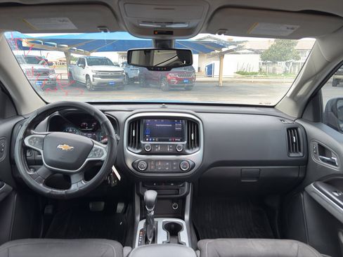 Used 2022 Chevrolet Colorado LT RWD image 19