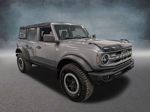 Used 2022 Ford Bronco Big Bend w/ Sasquatch Package AWD/4WD image 3